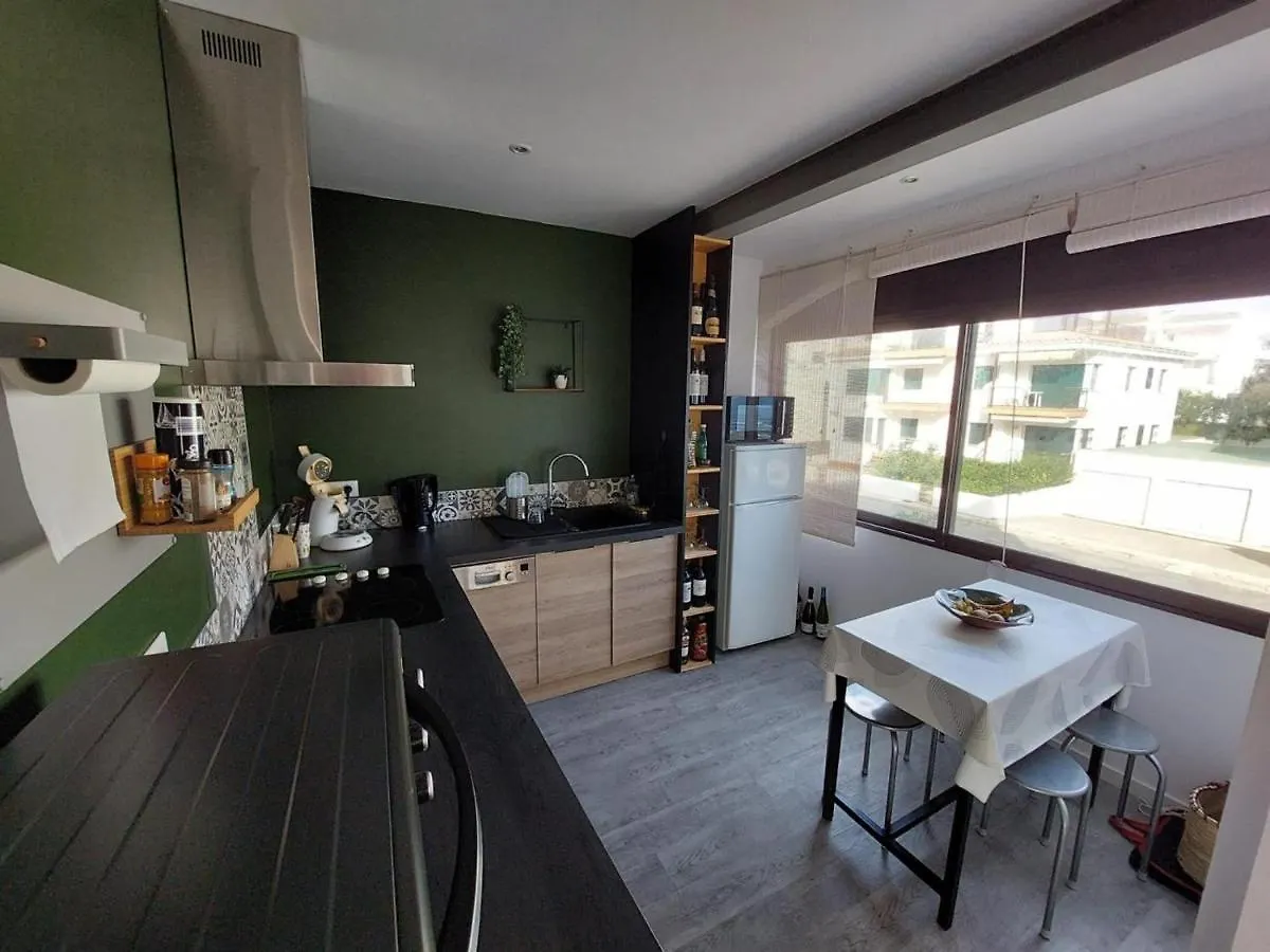 Apartmán Apartamento Familiar De 3 Hab Cerca De La Playa En Llanca - Es-170-75