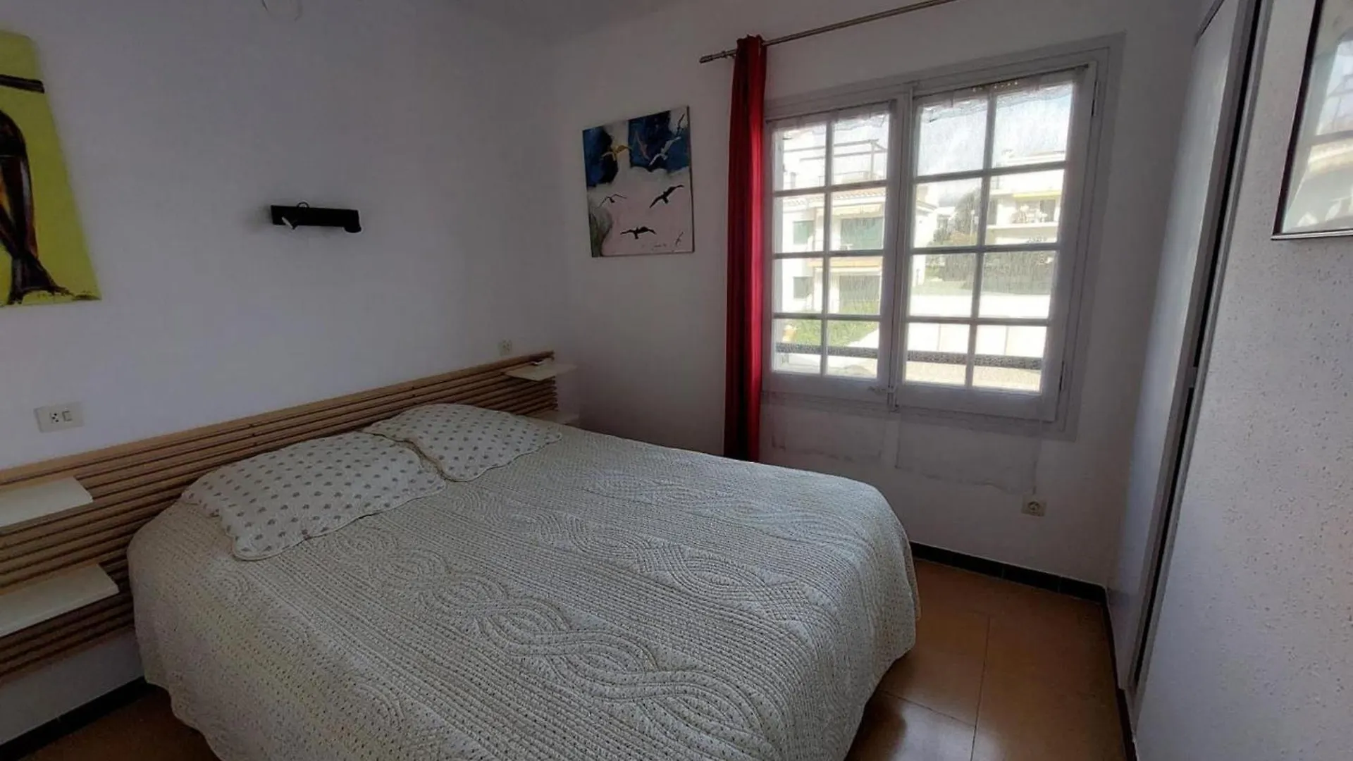 Apartamento Familiar De 3 Hab Cerca De La Playa En Llanca - Es-170-75