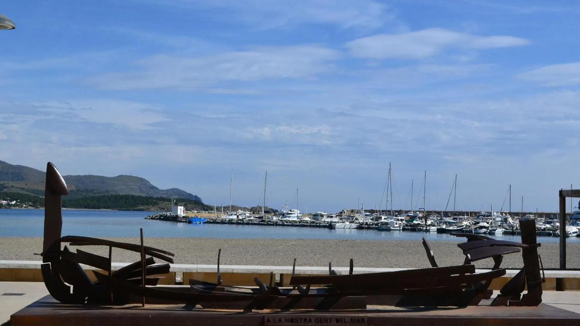 Apartamento Familiar De 3 Hab Cerca De La Playa En Llanca - Es-170-75 0*,  Španělsko