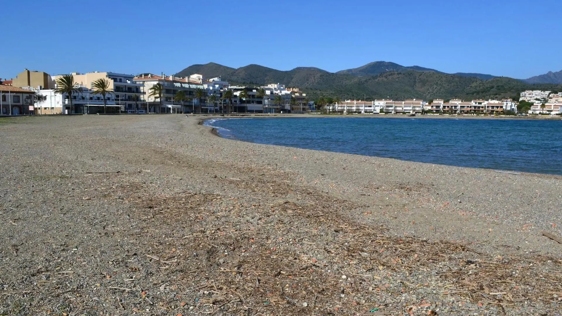 Appartamento Apartamento Familiar De 3 Hab Cerca De La Playa En Llanca - Es-170-75 Spagna